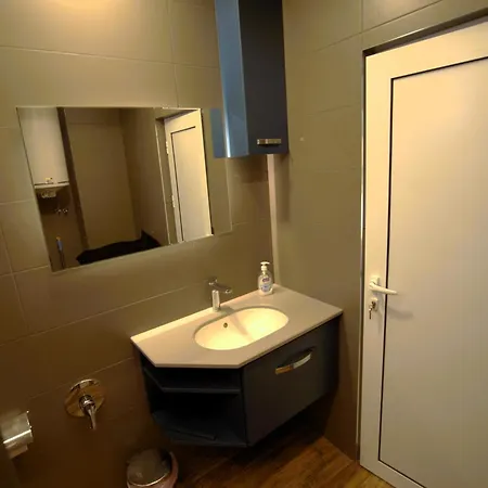 Emona 5 Floor 2 Burgaz